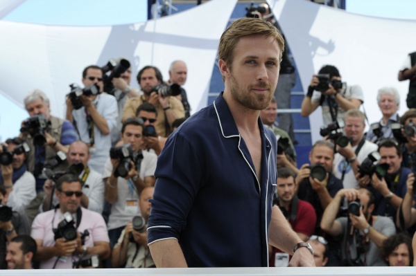 2011_-_May_20_-_64_Cannes_-_Drive_Photocall_-__28229.jpg