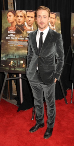 2013_-_March_28_-_Pines_Premiere_in_NYC_-_RQ_-_28529.jpg