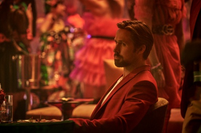 TGM - Ryan Gosling as Sierra Six - ©️ Paul Abell (courtesy of Netflix)
