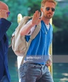 2018_08_-_August_29_-_Ryan_Gosling_arrives_in_Venice_-_28c29_Matteo_Chinellato_03.jpeg